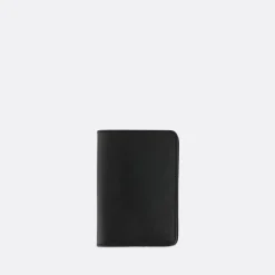 Escuyer Passport Cover>Man Wallets