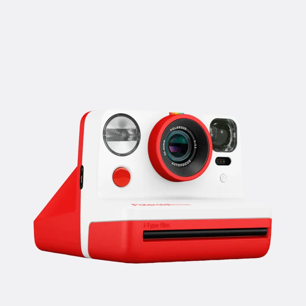 Athena Polaroid Now>Man Tech