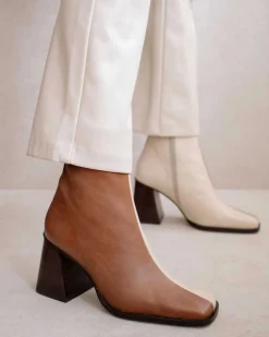 Alohas South Bicolor Boots><noscript><img width=