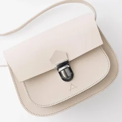 Antonio - Handmade Story Teresa Saddle Bag><noscript><img width=